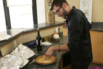 Preview photo for Moms Hot Pie - S7:E1