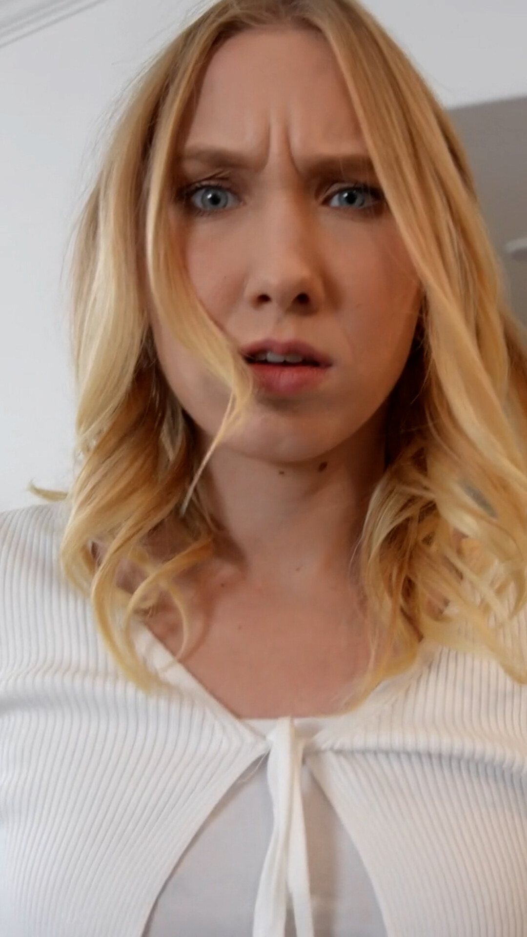 I Want Stepbros Big Dick To Make Me Cry - S31:E2