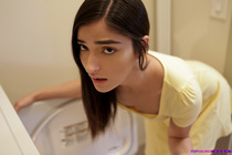 Preview photo for Naive Step Sister - S8:E5