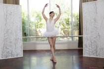 Preview photo for Petite Ballerina Spinner - S3:E6